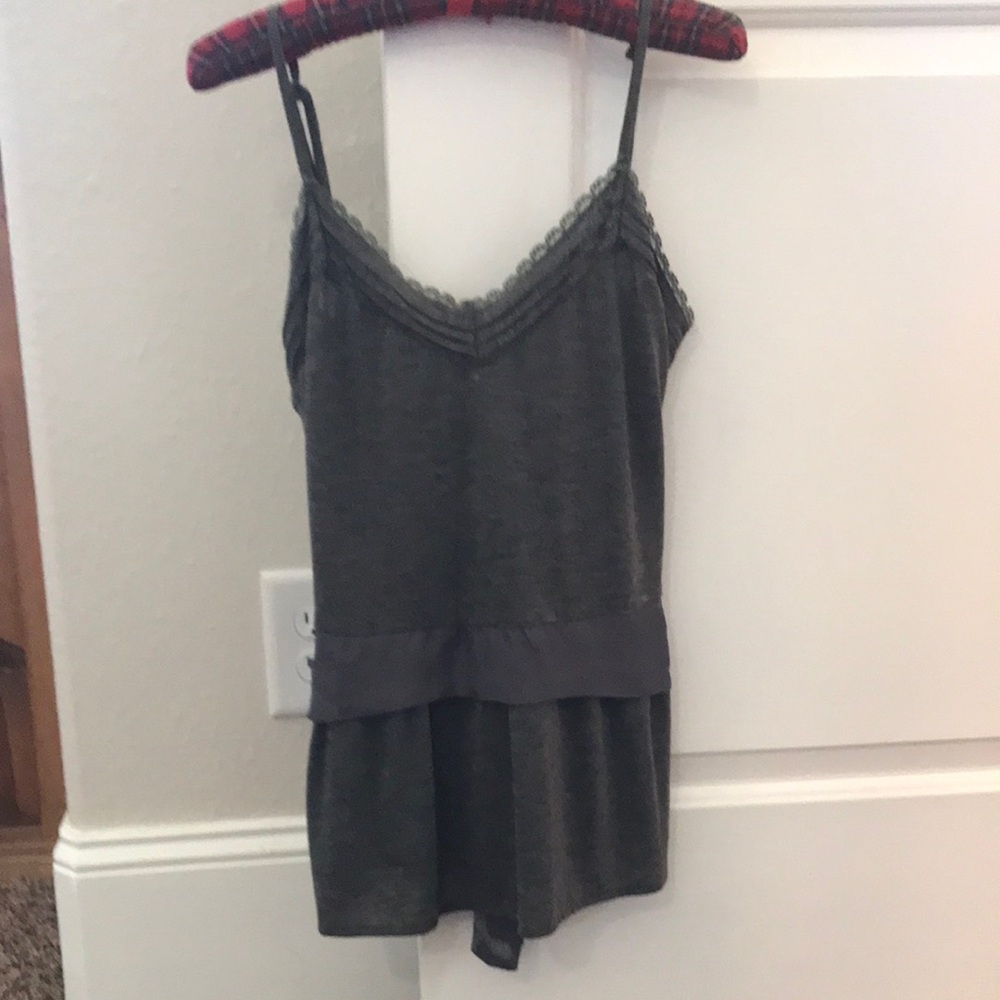 Chic Gray Lace-Trimmed Cami